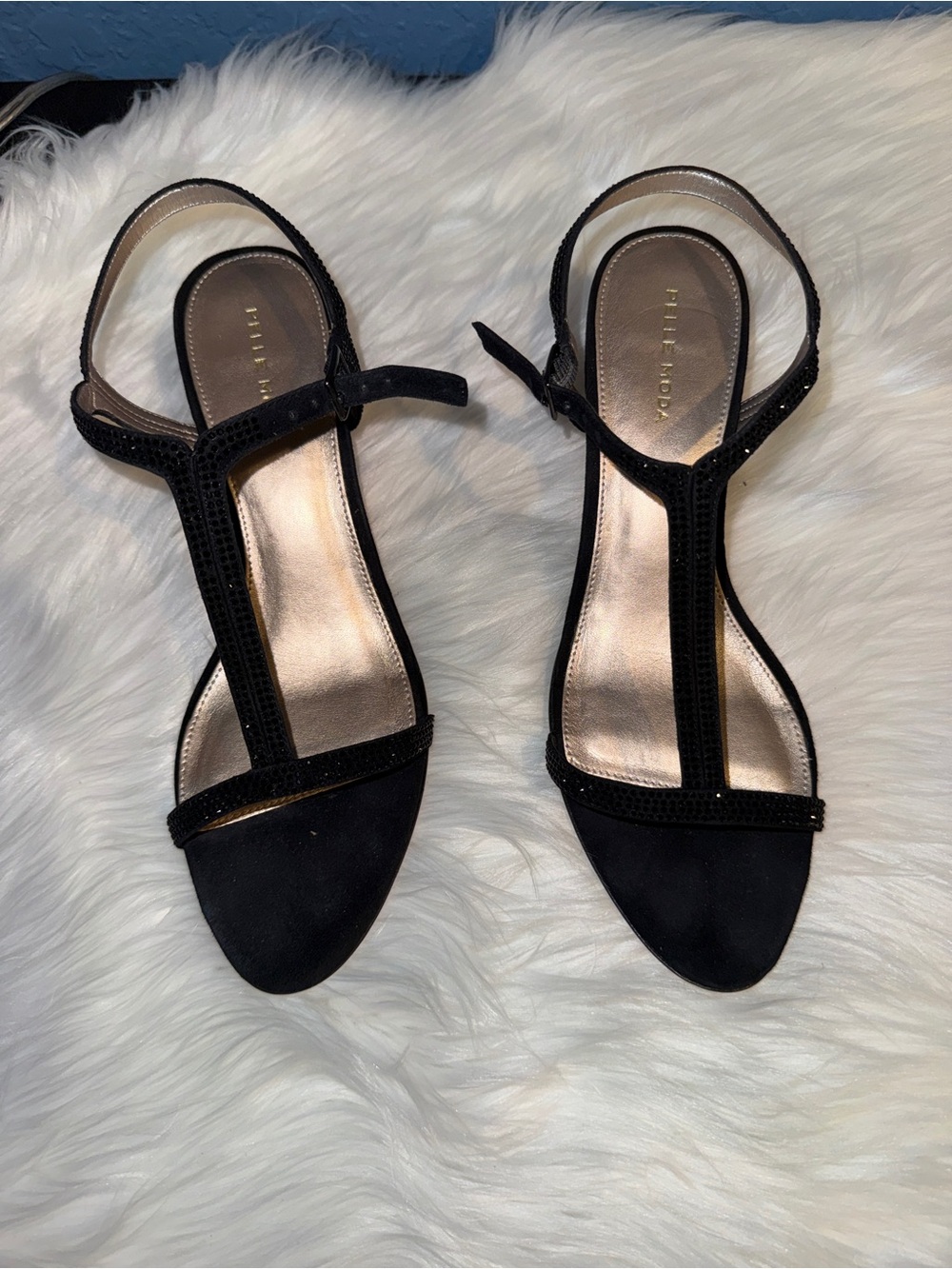 Pelle Moda Black T-Strap Evening Sandals